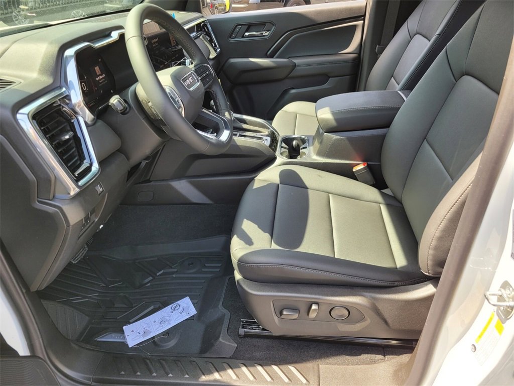 New 2025 GMC Canyon Elevation w/ Convenience Package image 10