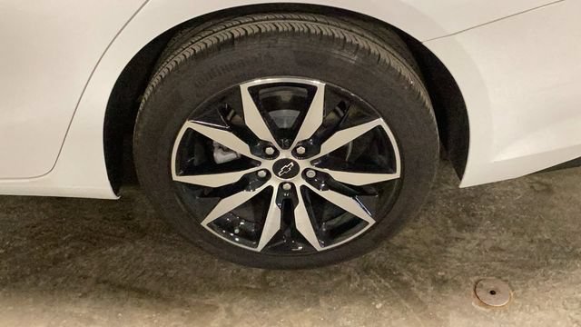 Used 2024 Chevrolet Malibu RS FWD image 8