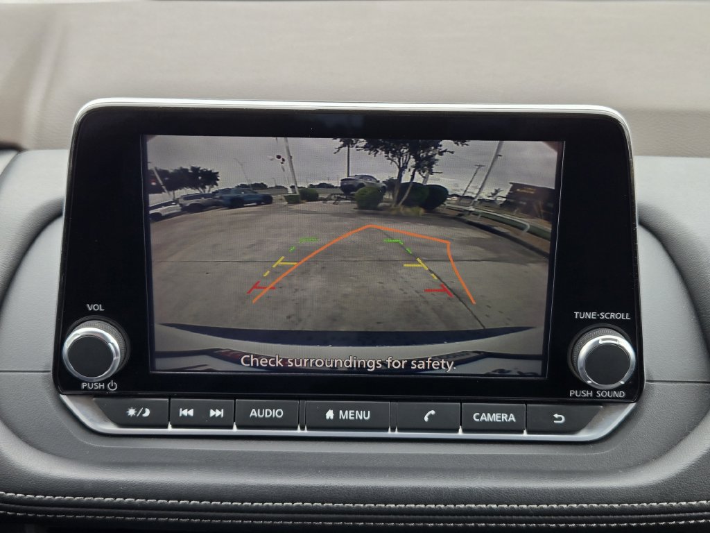 Used 2023 Nissan Rogue SV AWD/4WD image 14