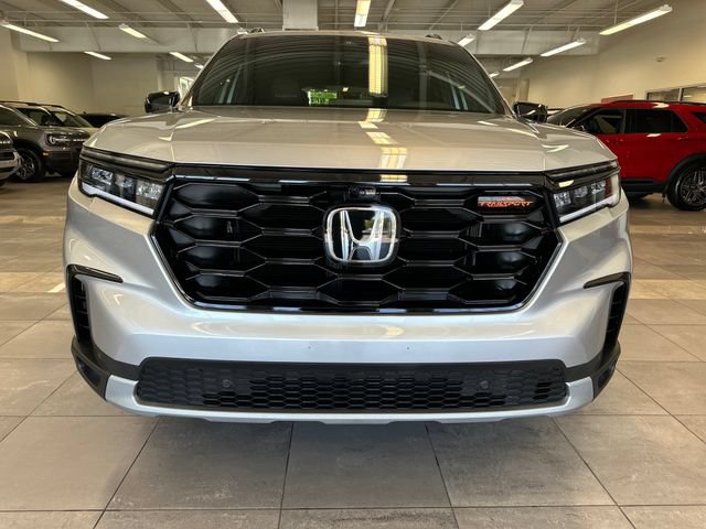 Used 2025 Honda Pilot TrailSport image 21