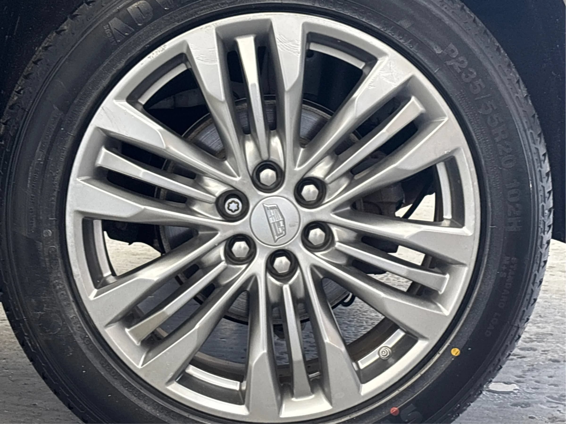 Used 2017 Cadillac XT5 Premium Luxury FWD image 30