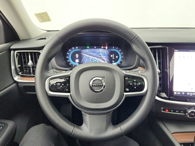 Certified 2025 Volvo V60 B5 Cross Country Plus image 33