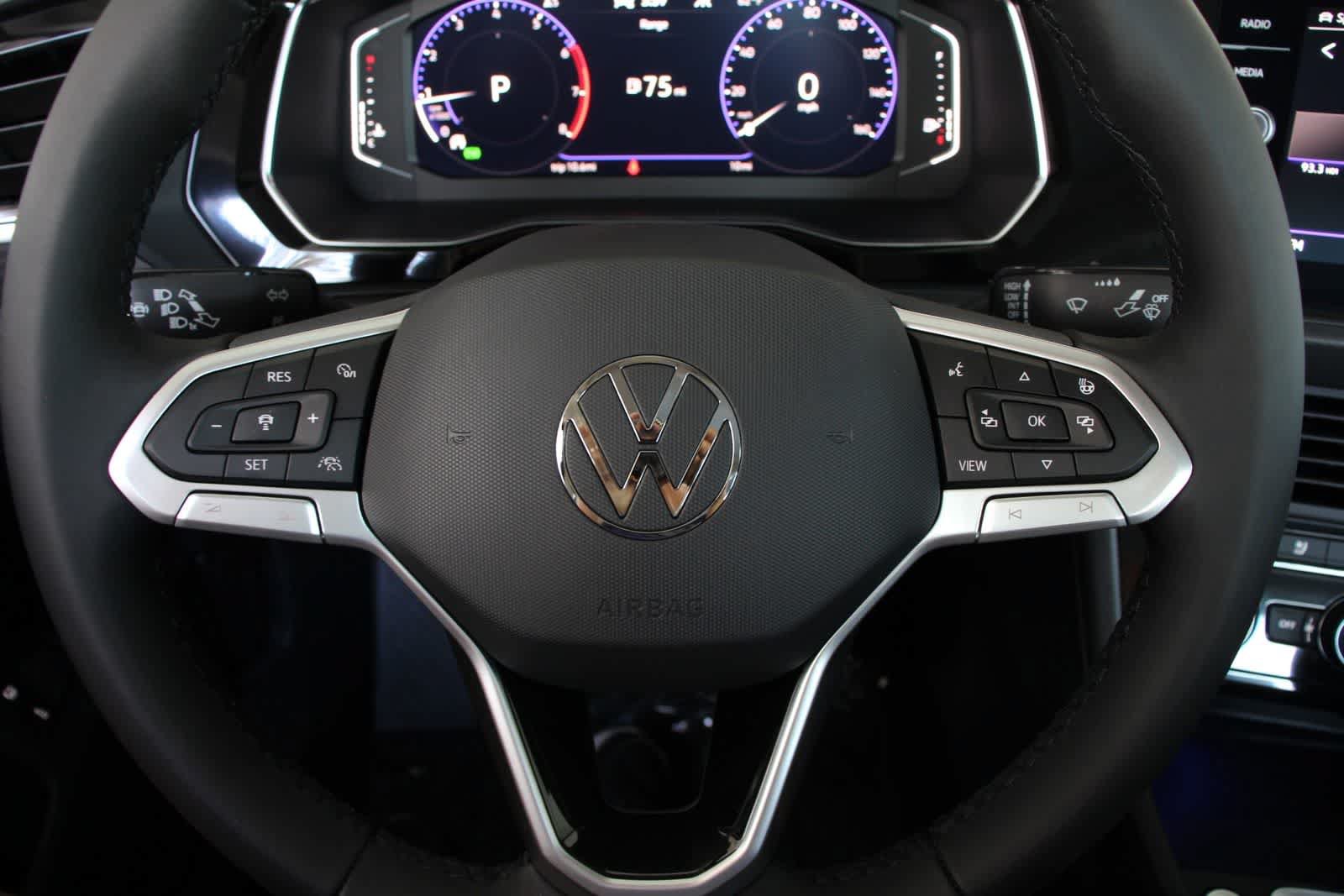 Used 2024 Volkswagen Jetta SEL FWD image 20