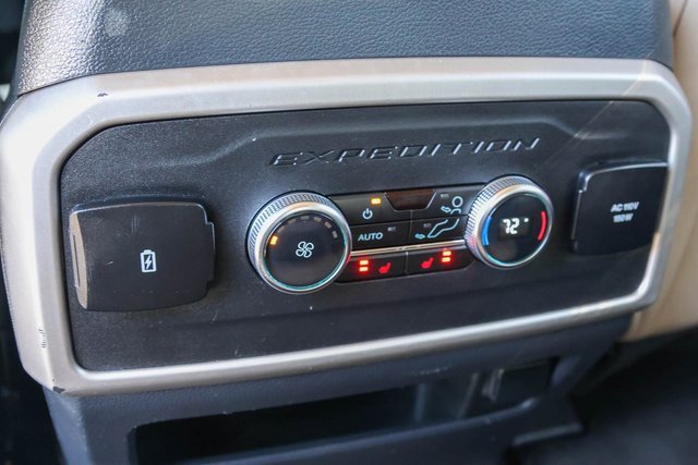 Used 2024 Ford Expedition Limited image 25