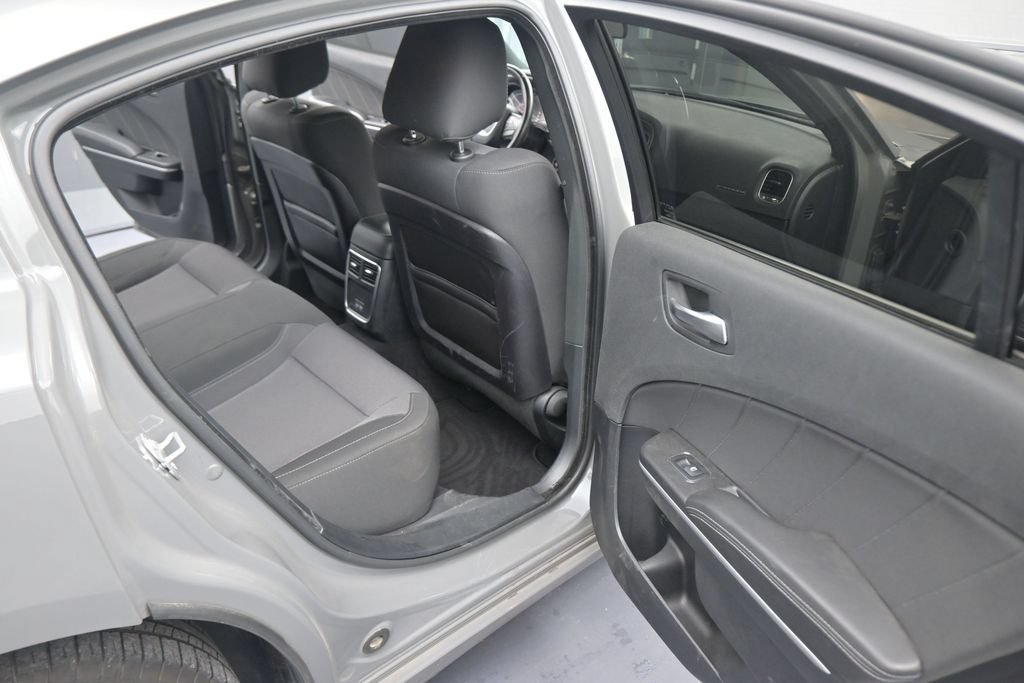 Used 2019 Dodge Charger SXT RWD image 43