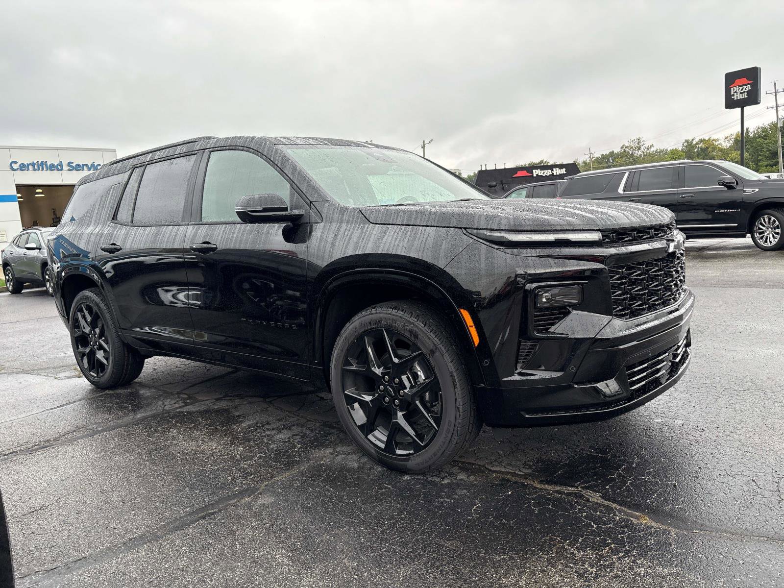 New 2026 Chevrolet Traverse RS w/ LPO, Floor Liner Package image 5