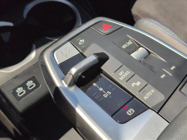 Used 2025 BMW X2 xDrive28i w/ Technology Package image 12