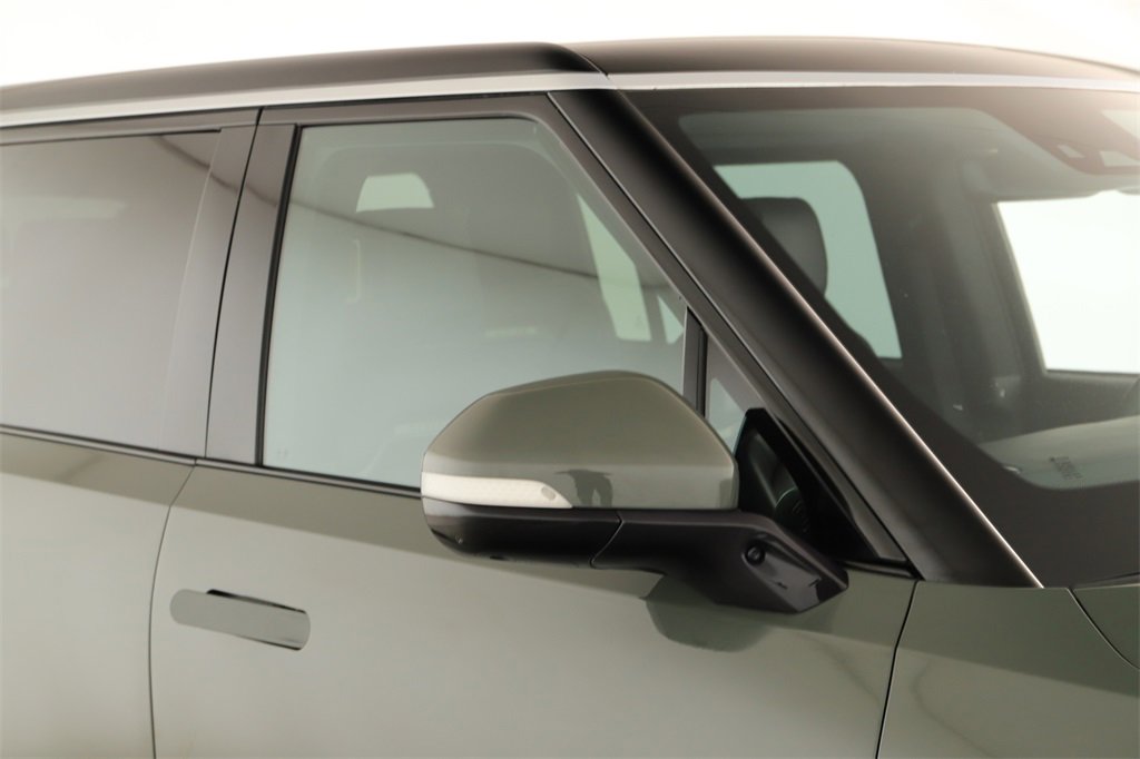 Used 2022 Rivian R1S Launch Edition image 36