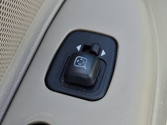 Used 2008 Mercury Grand Marquis GS RWD image 17