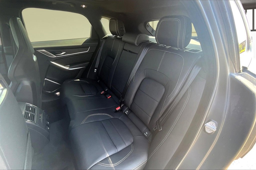 New 2026 Jaguar F-PACE R-Dynamic S image 10