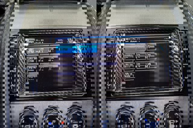 Used 2014 Jaguar F-TYPE Convertible image 28