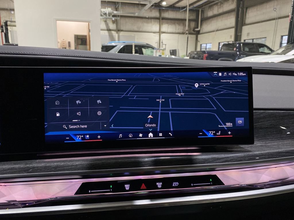 Used 2024 BMW 740i xDrive w/ Executive Package image 6