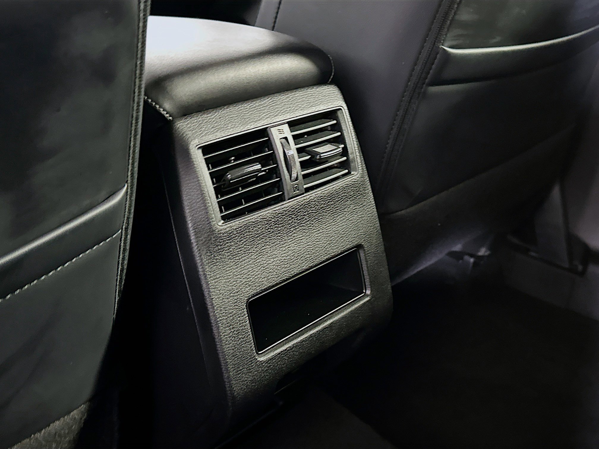 Used 2024 Mitsubishi Outlander SE FWD image 28