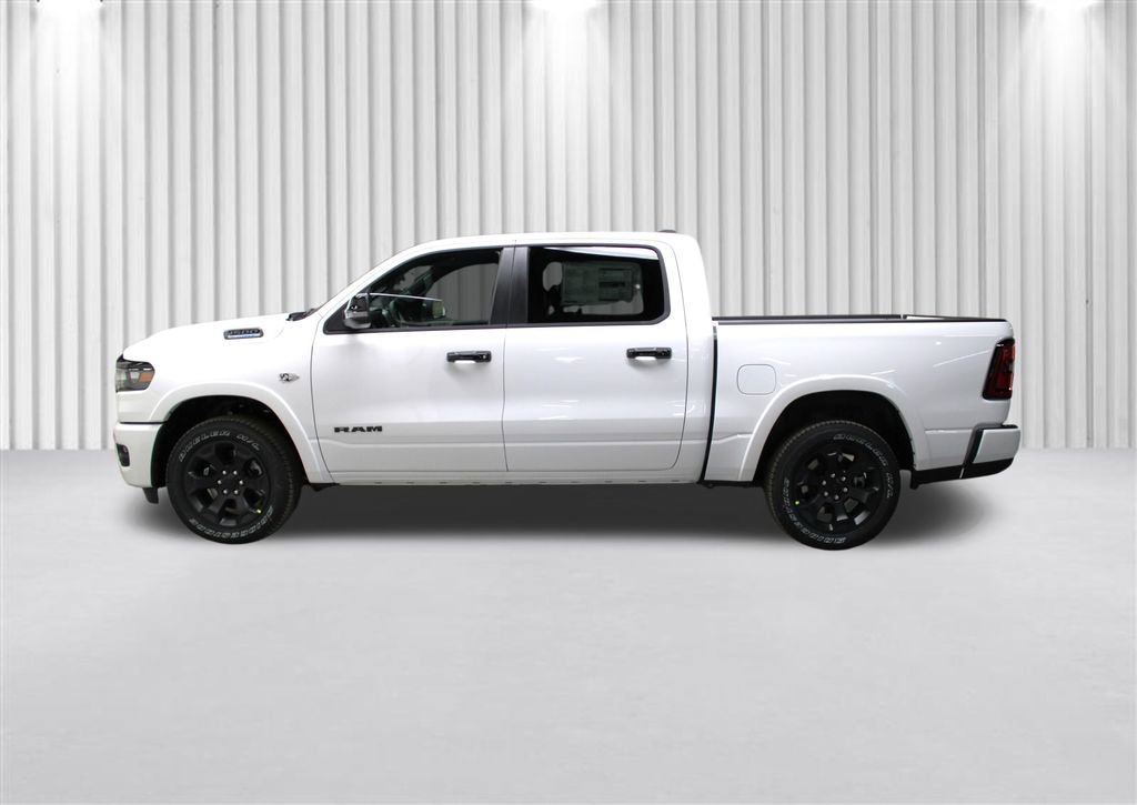 New 2026 RAM 1500 4x4 Crew Cab image 7