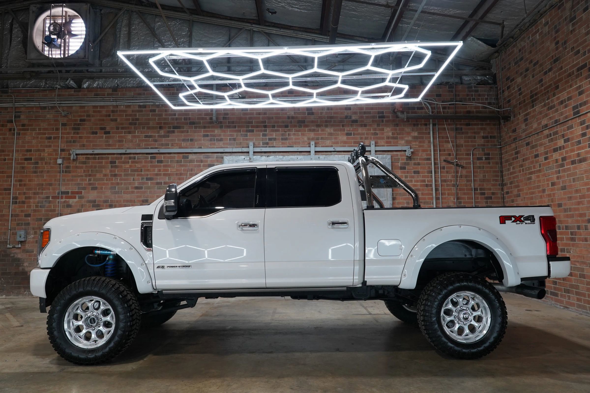 Used 2019 Ford F350 Platinum w/ Platinum Ultimate Package image 1