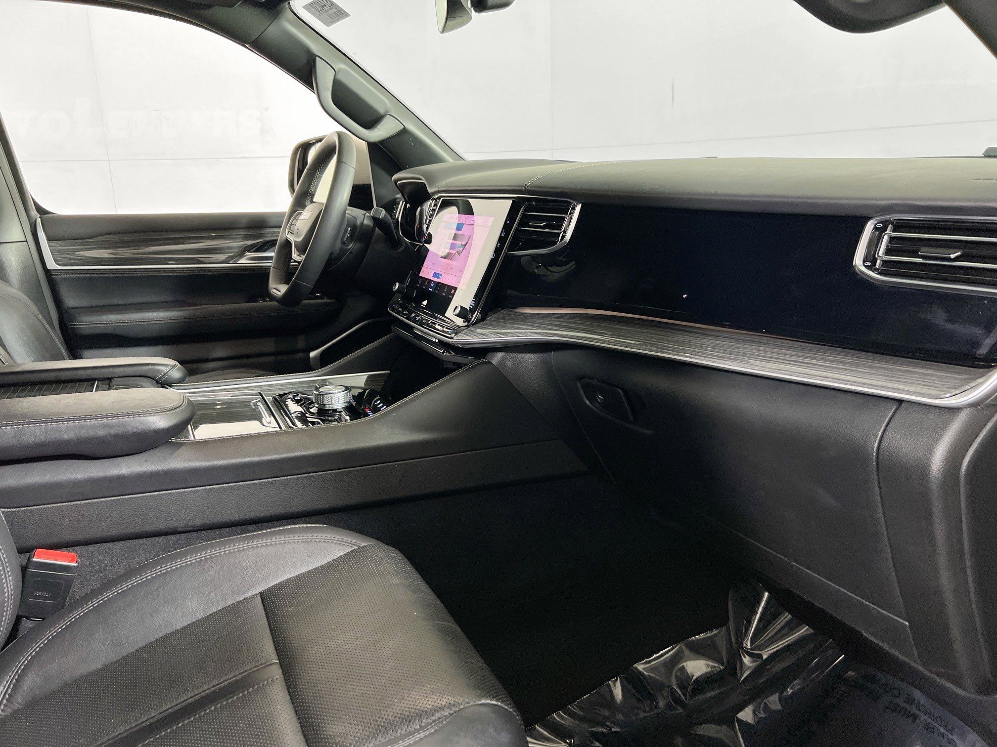 Used 2022 Jeep Wagoneer Series III image 31