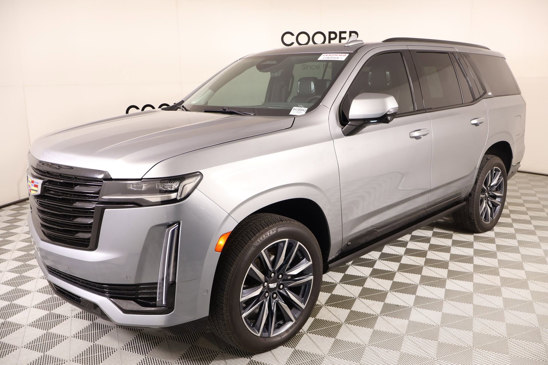 Used 2023 Cadillac Escalade Premium Luxury Platinum w/ LPO, Floor Liner Package image 10