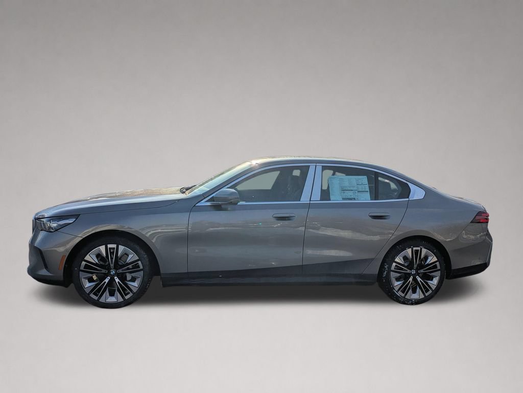 New 2026 BMW 530i xDrive w/ Premium Package AWD/4WD image 7