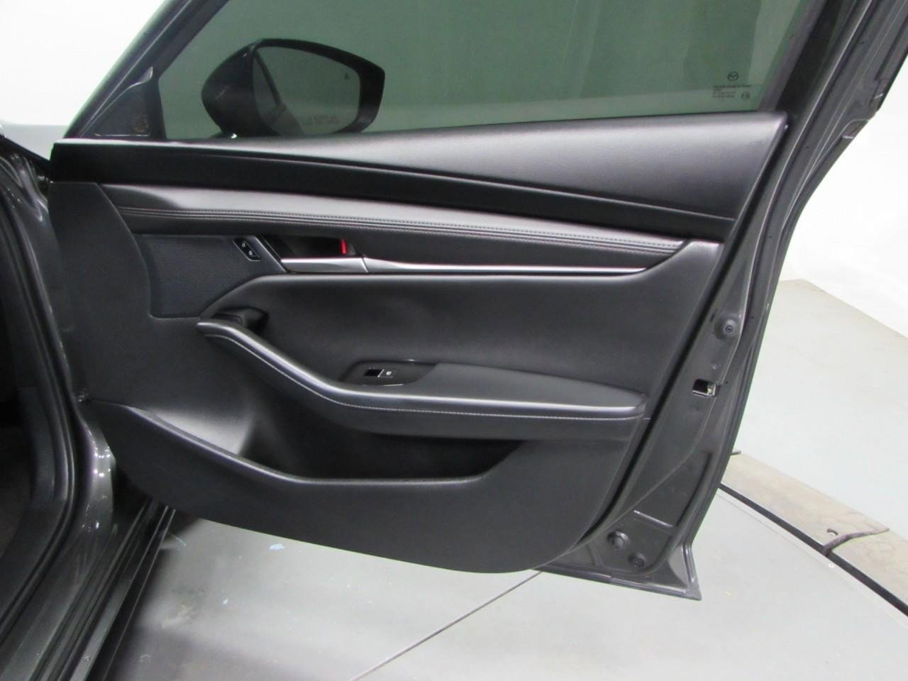 Used 2024 MAZDA MAZDA3 s image 16