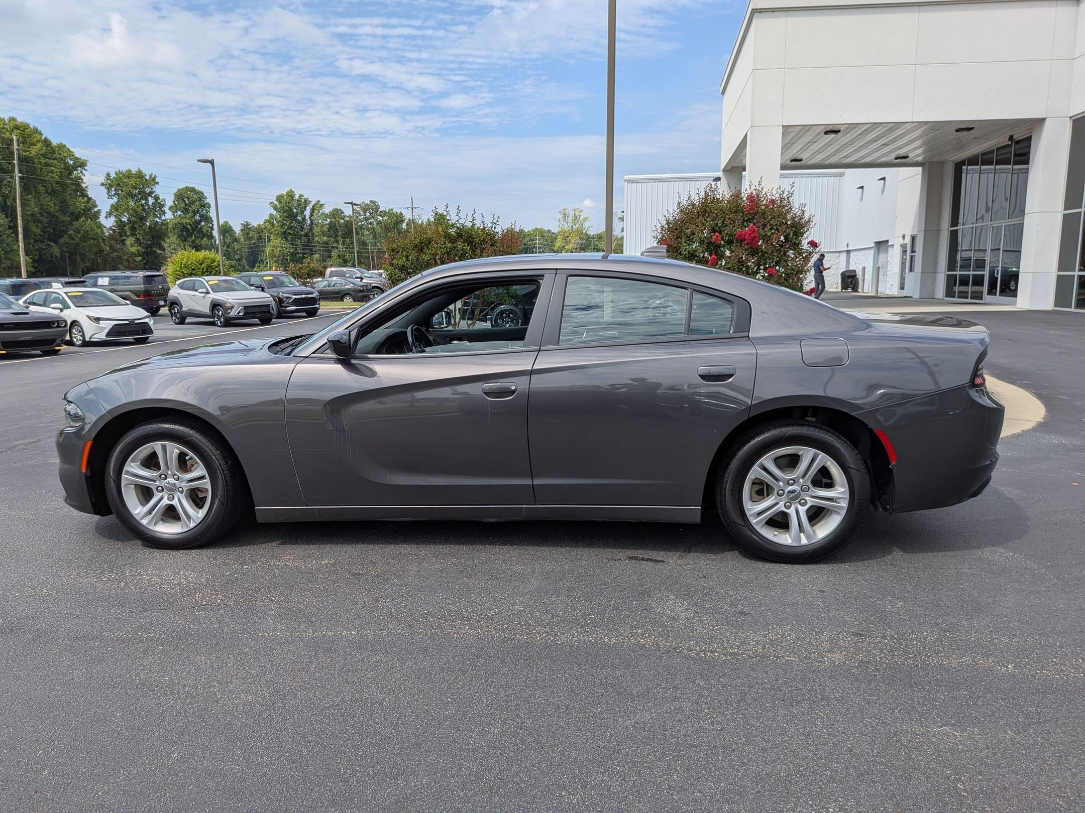 Used 2023 Dodge Charger SXT w/ Cold Weather Package RWD image 8