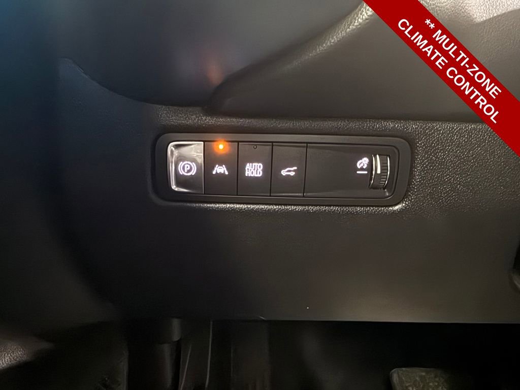 Used 2024 Chevrolet Equinox EV LT image 21