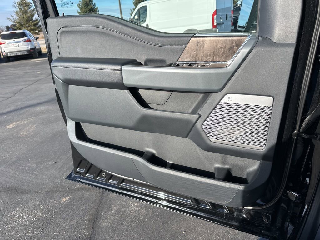 Used 2022 Ford F150 Lariat w/ Equipment Group 502A High image 21