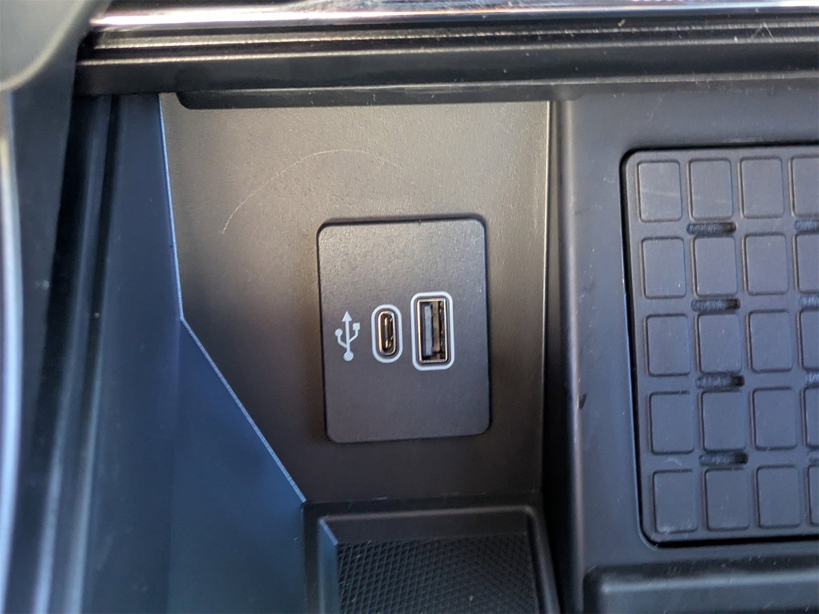 New 2025 Ford F150 Lariat w/ Equipment Group 501A Mid image 23