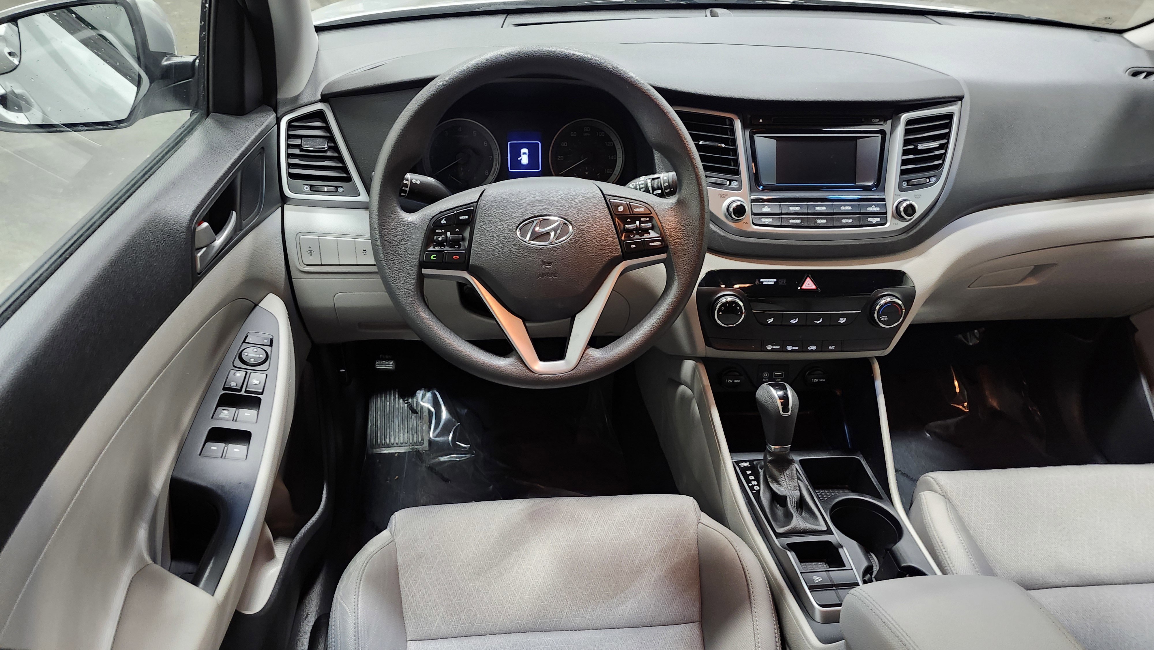 Used 2018 Hyundai Tucson SE w/ Cargo Package image 21