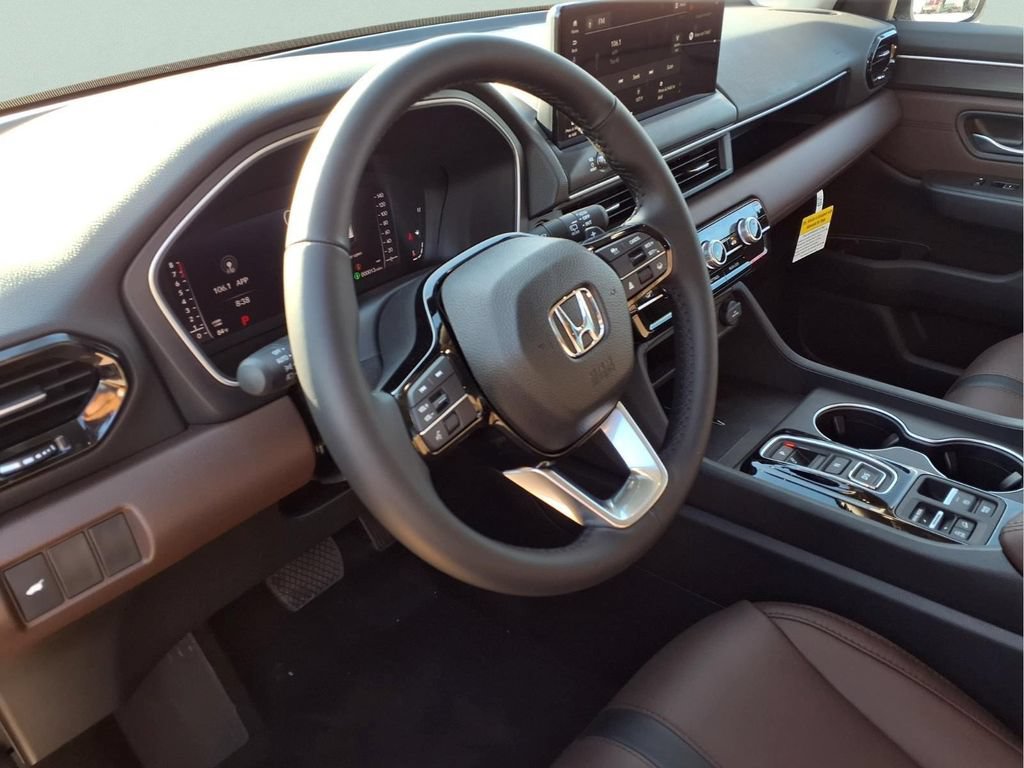 New 2026 Honda Pilot Touring image 16