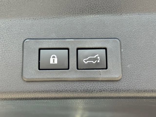 Used 2025 Subaru Ascent Premium image 11