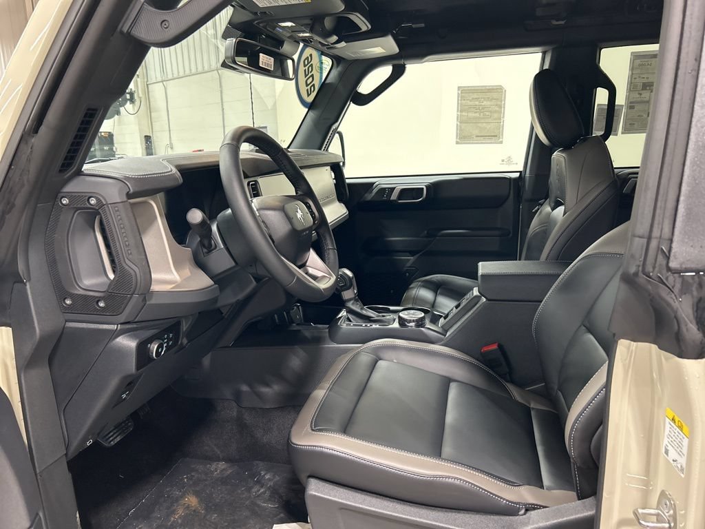 New 2026 Ford Bronco Outer Banks AWD/4WD image 10