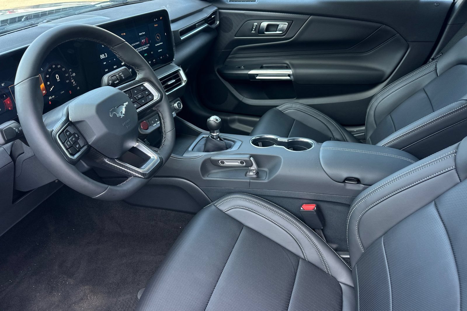 New 2026 Ford Mustang GT Premium w/ GT Performance Package RWD image 9