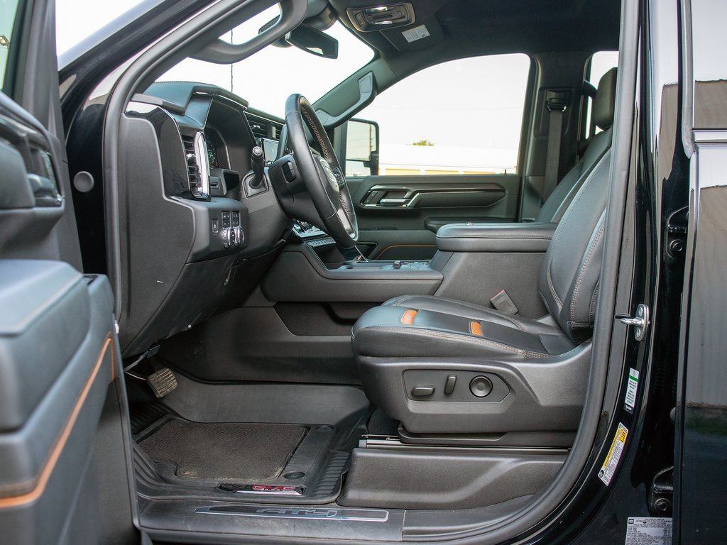 Used 2024 GMC Sierra 2500 AT4 w/ AT4 Preferred Package image 29