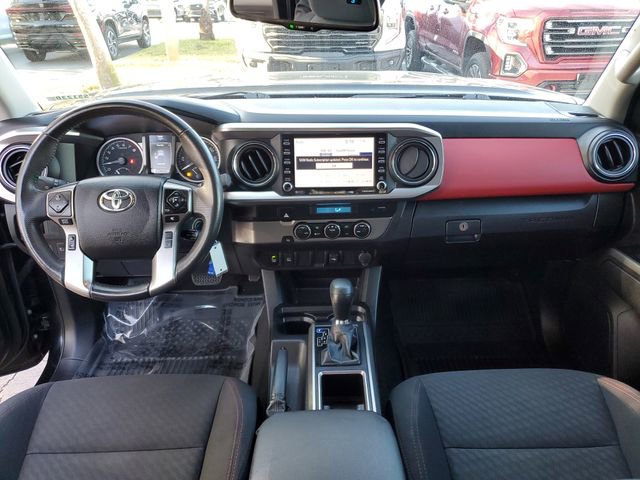 Used 2022 Toyota Tacoma SR5 w/ Technology Package image 12