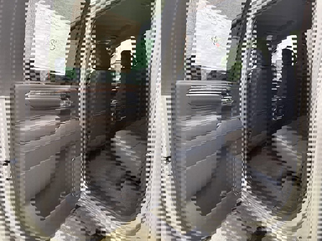 New 2026 Chevrolet Silverado 3500 LTZ w/ LTZ Plus Package image 31