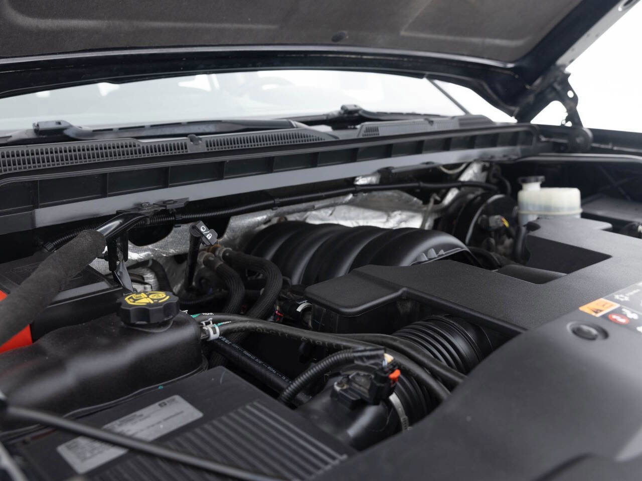 Used 2016 Chevrolet Silverado 1500 LT AWD/4WD image 34