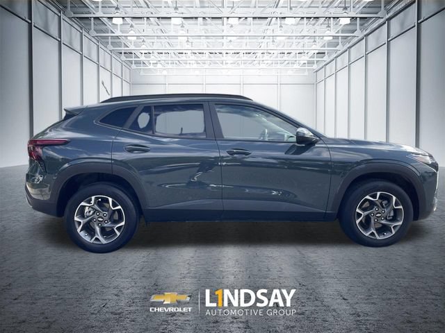 Used 2025 Chevrolet Trax LT w/ Driver Confidence Package FWD image 9
