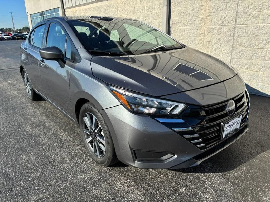 Used 2025 Nissan Versa SV FWD image 2