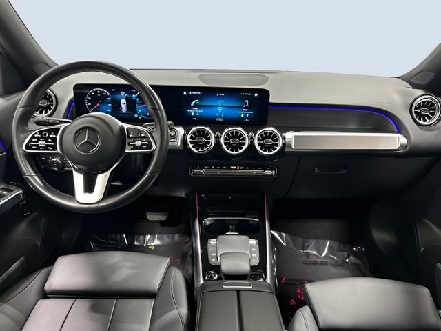 Used 2023 Mercedes-Benz GLB 250 4MATIC image 11