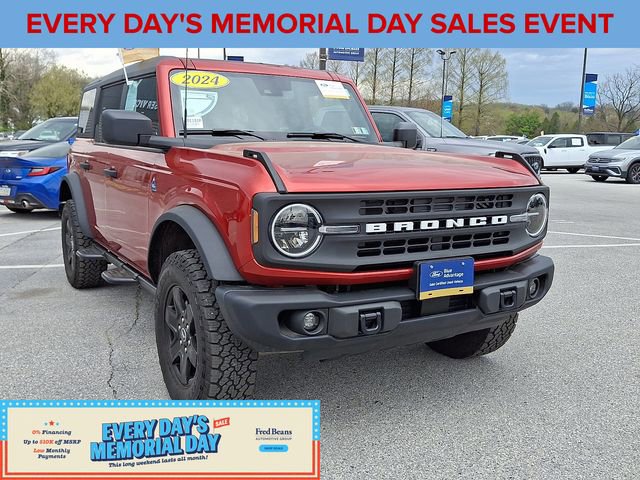 Certified 2024 Ford Bronco Black Diamond AWD/4WD image 2