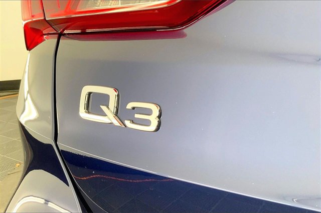 Certified 2025 Audi Q3 2.0T Premium Plus w/ Premium Plus Package image 8