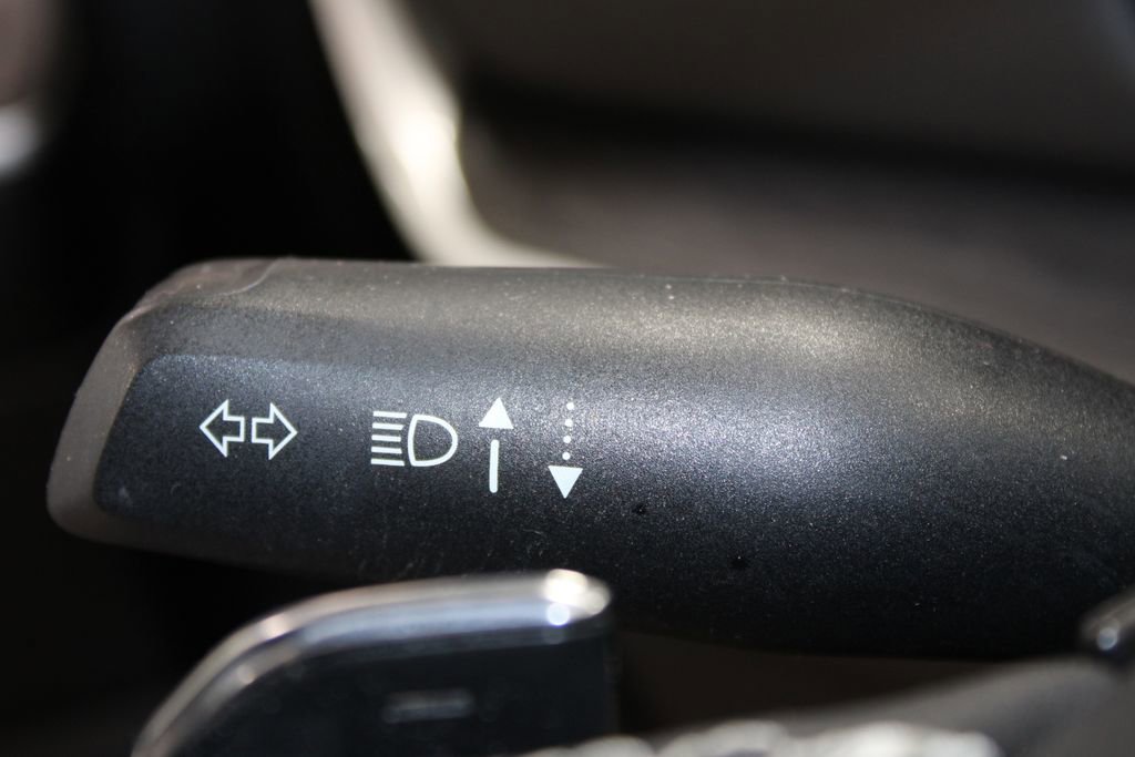 Used 2023 Jeep Grand Cherokee L Limited image 50