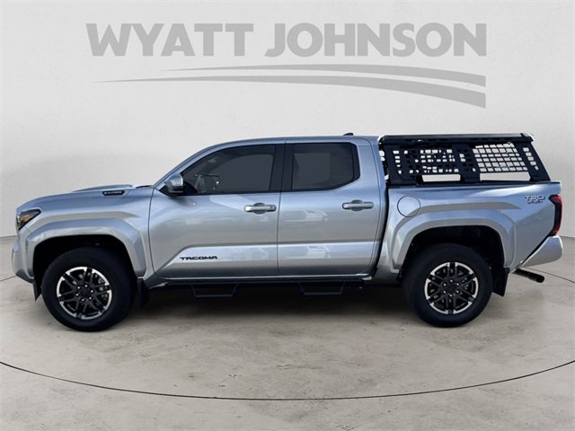 Used 2025 Toyota Tacoma TRD Sport image 2