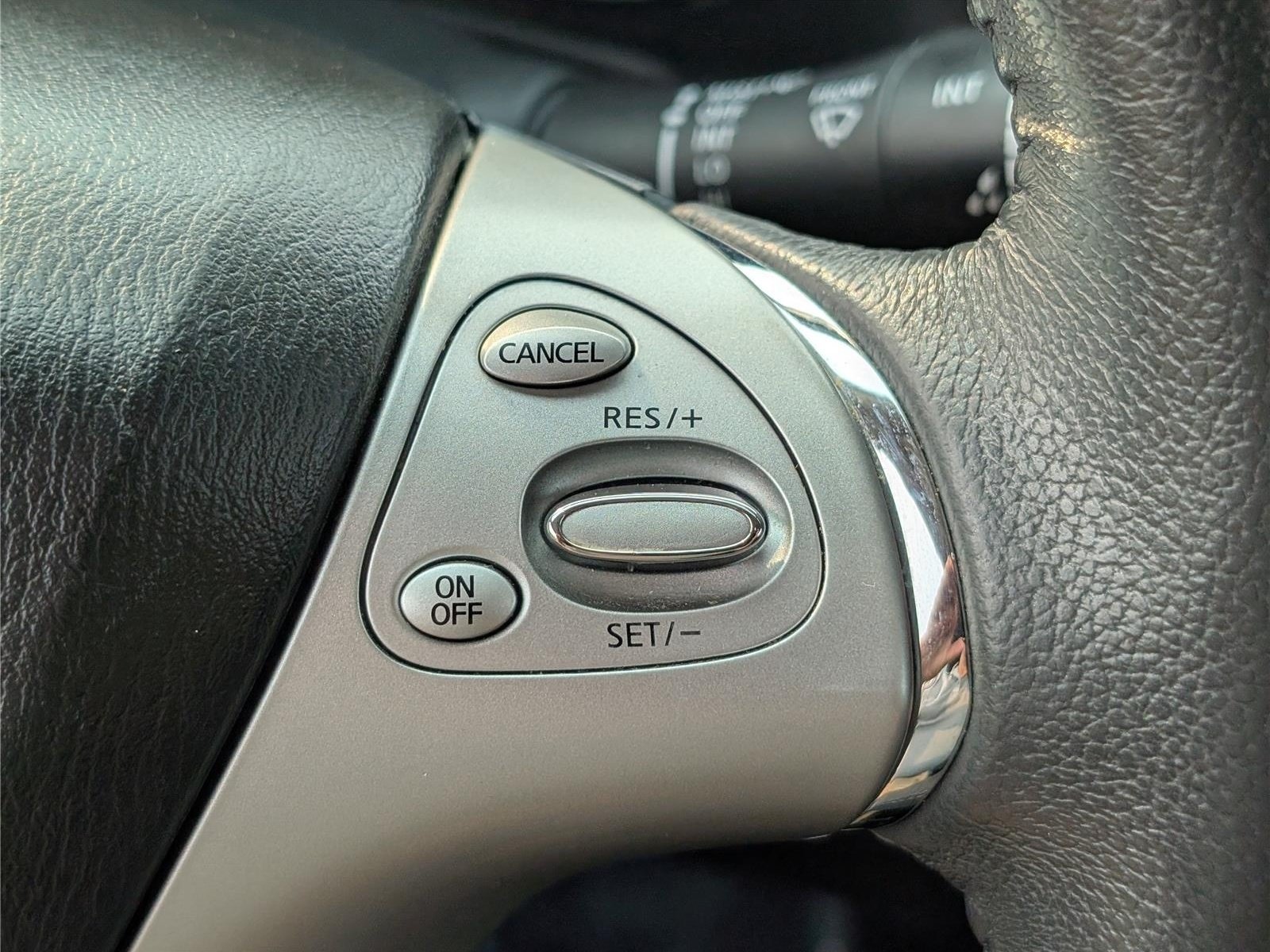 Used 2018 Nissan Murano SV AWD/4WD image 21