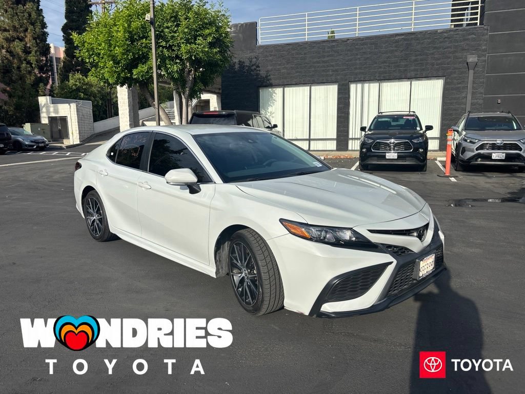 Used 2022 Toyota Camry SE