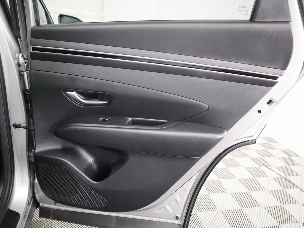Used 2022 Hyundai Tucson SEL w/ Winter Package image 27