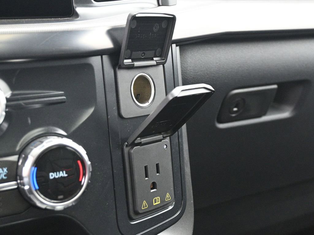 New 2025 Ford F150 Lariat w/ Equipment Group 502A High AWD/4WD image 18