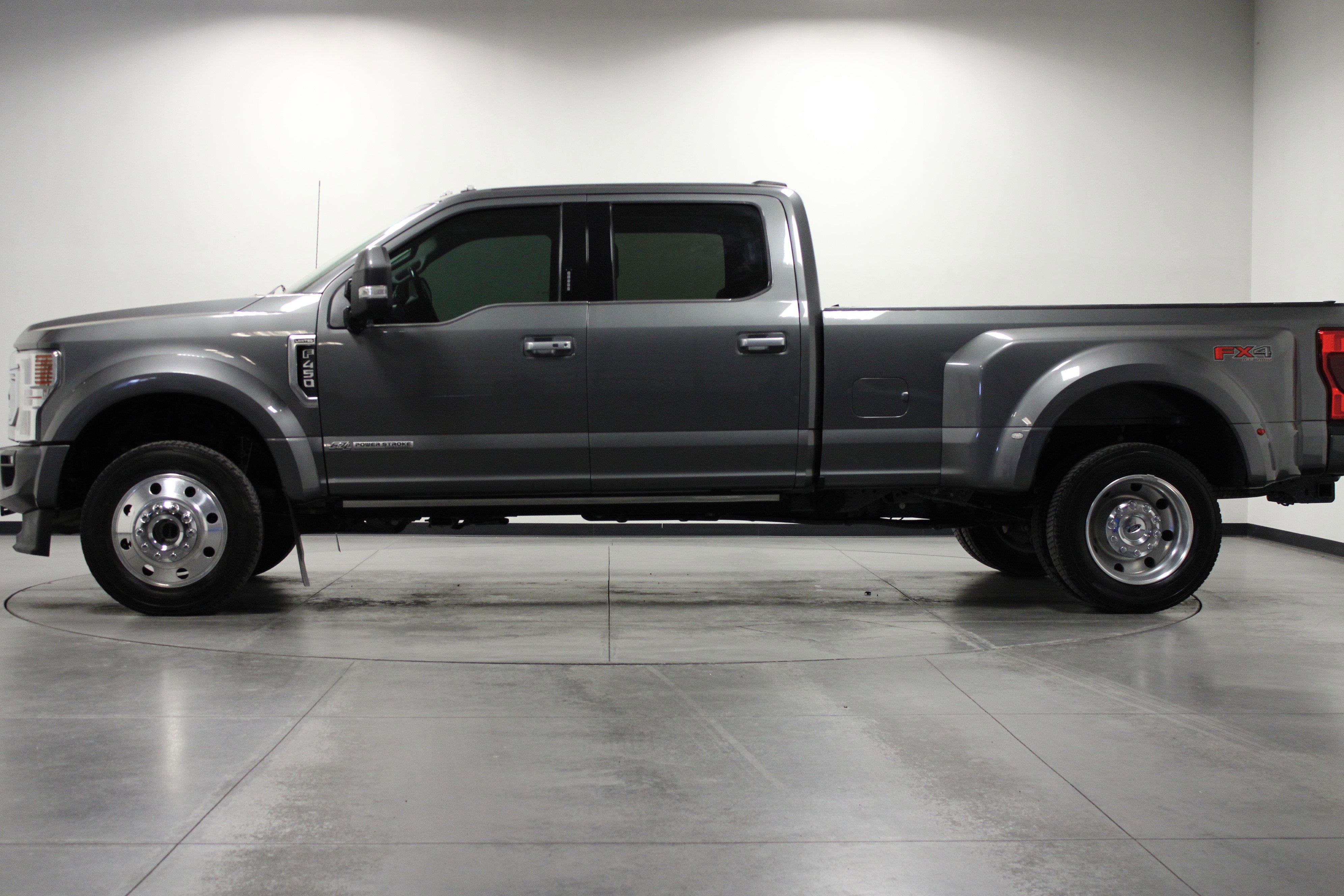 Used 2022 Ford F450 Limited w/ FX4 Off-Road Package image 7