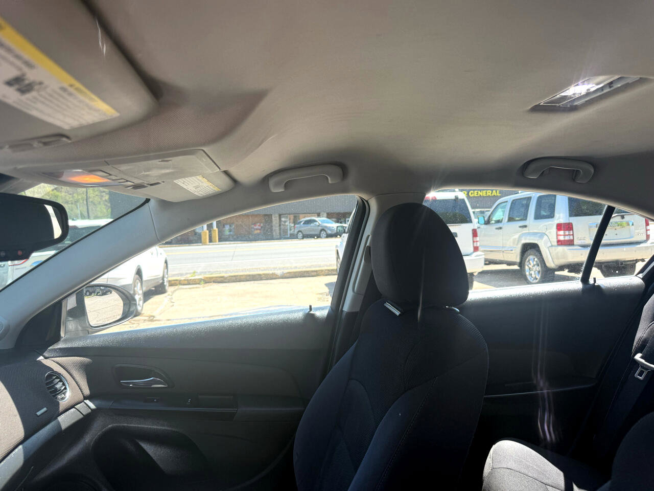 Used 2015 Chevrolet Cruze LT image 21