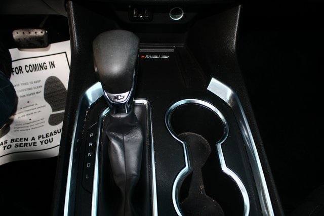 Used 2022 Chevrolet Traverse LT image 16